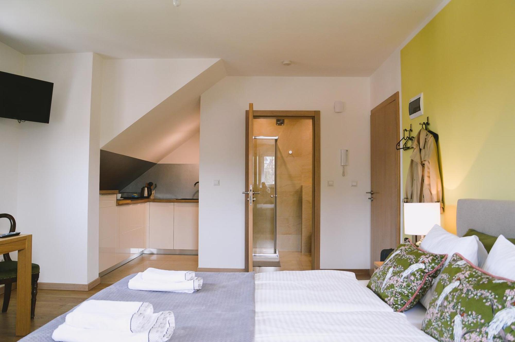 Apartamenty Agroturystyczne Papiernia Niedźwiedź Exteriör bild